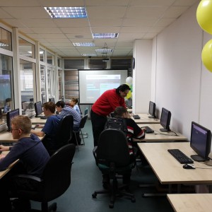 Северный город Норильск приглашает в KIBERone - КИБЕРшкола программирования для детей, компьютерные курсы для школьников, начинающих и подростков - KIBERone г. Гуково